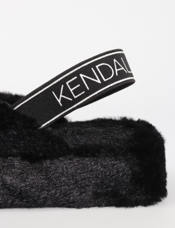 Papuci de Casa Kendall&Kylie, negru