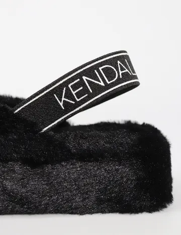 Papuci de Casa Kendall&Kylie, negru Negru