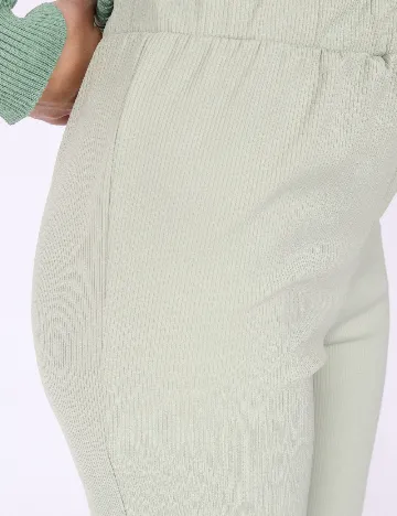 Pantaloni SHEIN, verde Verde