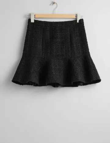 Fusta & other stories, negru Negru