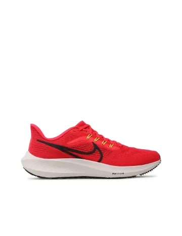 Adidasi Nike, rosu