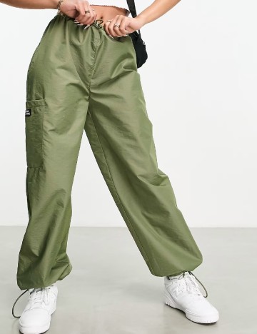 Pantaloni ASOS, verde