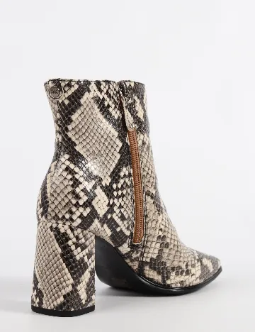 Botine Kendall&Kylie, imprimeu sarpe Animal print