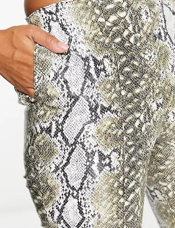 Pantaloni ASOS, imprimeu sarpe Animal print