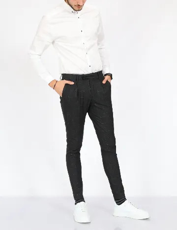 Pantaloni Noak, negru Negru