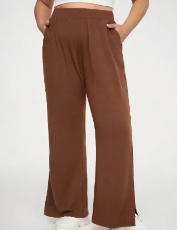 Pantaloni SHEIN CURVE, maro Maro