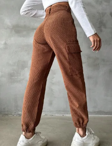 Pantaloni SHEIN, maro Maro