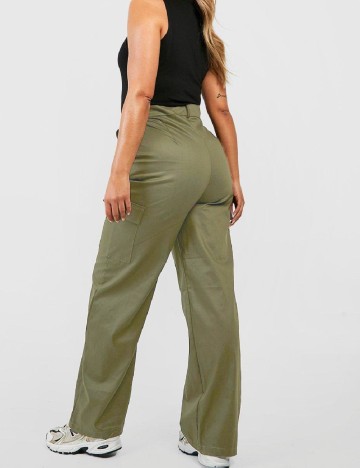 Pantaloni Boohoo Plus Size, verde