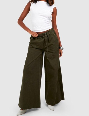 Pantaloni Boohoo, verde