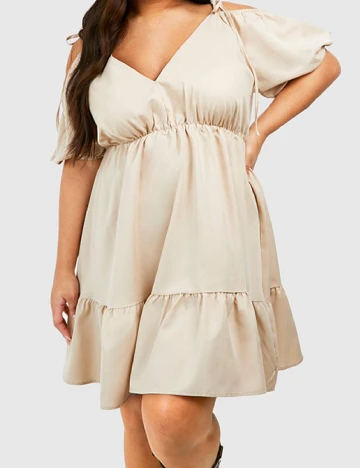 Rochie scurta Boohoo Plus Size, bej Crem