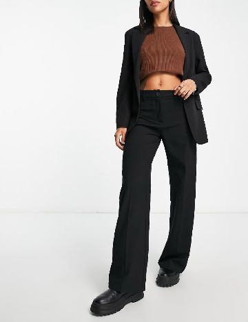 Pantaloni Bershka, negru