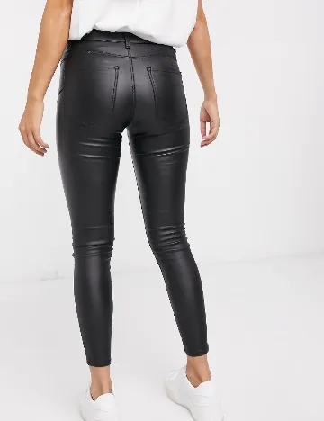 Pantaloni Stradivarius, negru Negru