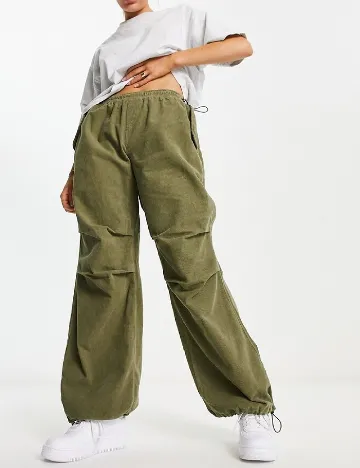 Pantaloni Bershka, verde Verde