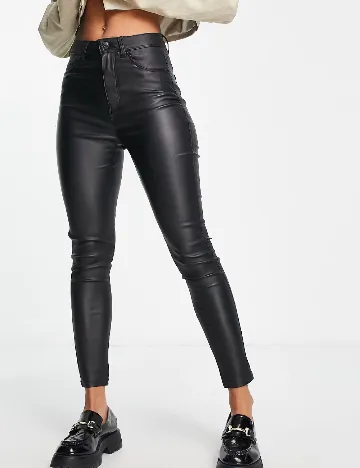 Pantaloni Bershka, negru Negru