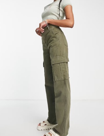 Pantaloni Stradivarius, verde