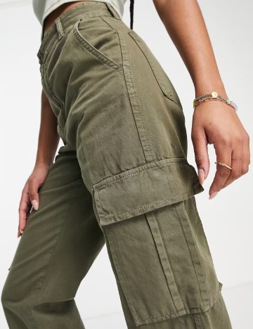 Pantaloni Stradivarius, verde