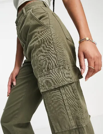 Pantaloni Stradivarius, verde Verde