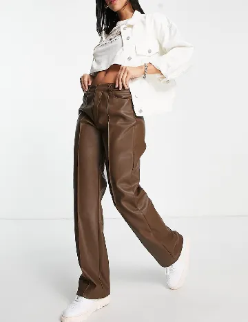 Pantaloni Stradivarius, maro Maro