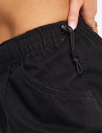 Pantaloni Bershka, negru