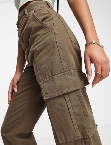 Pantaloni Stradivarius, kaki