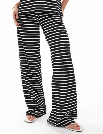 Pantaloni ASOS, alb/negru Negru