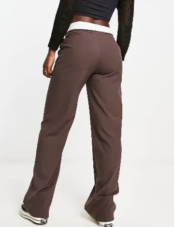 Pantaloni Stradivarius, maro Maro