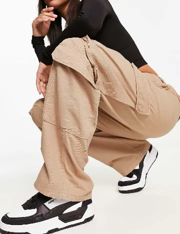 Pantaloni Bershka, maro Maro