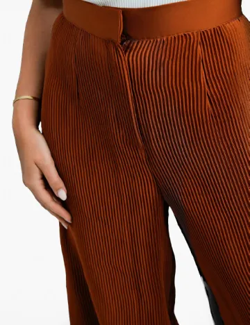 Pantaloni ASOS, maro Maro