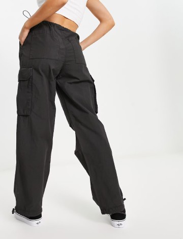 Pantaloni Stradivarius, negru