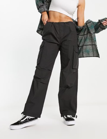 Pantaloni Stradivarius, negru