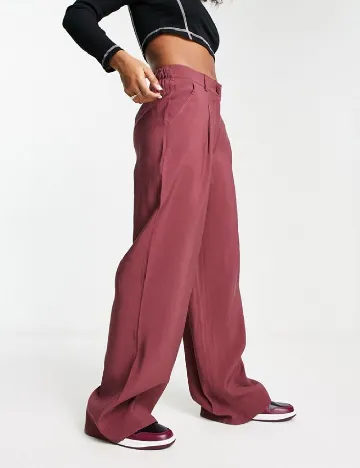 Pantaloni ASOS, visiniu Rosu