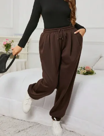 Pantaloni SHEIN CURVE, maro Maro