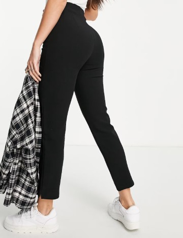 Pantaloni Stradivarius, negru