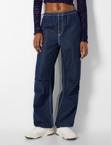 Pantaloni Bershka, bleumarin