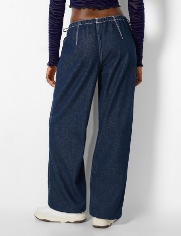 Pantaloni Bershka, bleumarin