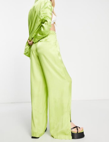 Pantaloni Bershka, verde