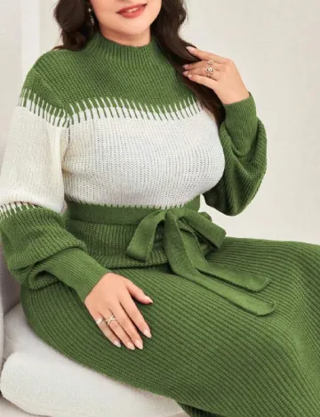 Rochie medie SHEIN CURVE, verde Verde