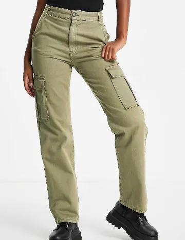 Pantaloni Stradivarius, kaki Verde