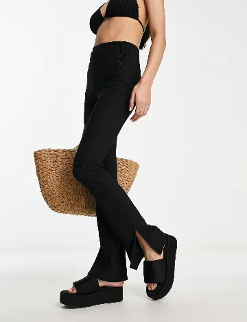 Pantaloni Bershka, negru Negru