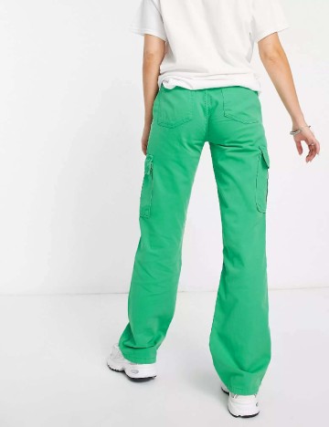 Pantaloni Stradivarius, verde