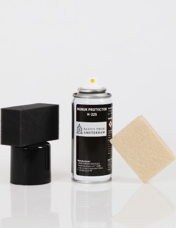 Spray intretinere incaltaminte din piele nabuc Basics from Amsterdam, negru