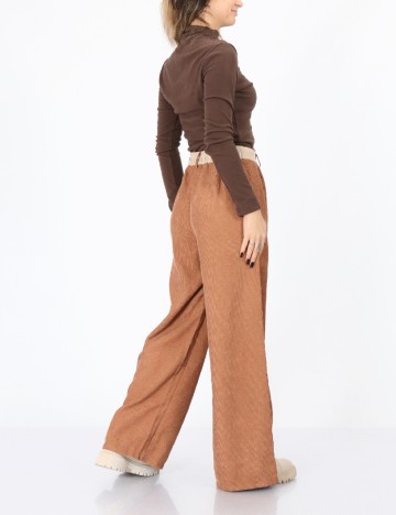 Pantaloni SHEIN, maro