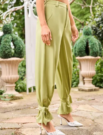 Pantaloni SHEIN, verde Verde