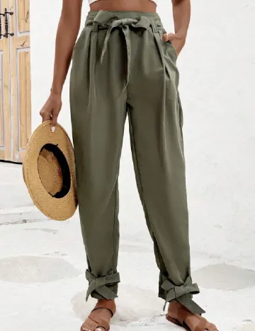 Pantaloni SHEIN, verde Verde