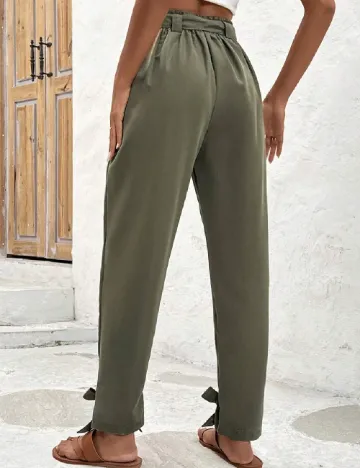 Pantaloni SHEIN, verde Verde