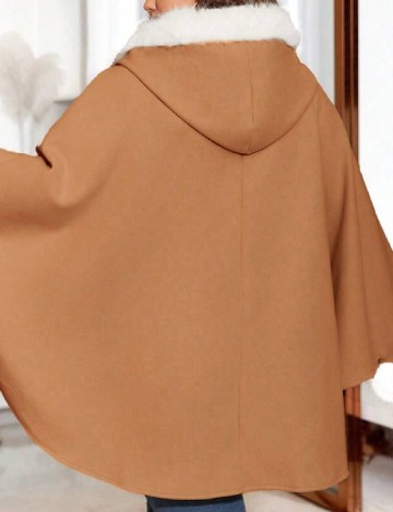 Poncho SHEIN CURVE, maro