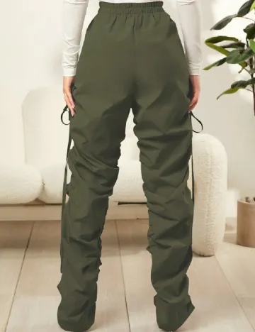 Pantaloni SHEIN, verde Verde