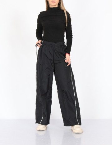 Pantaloni SHEIN, negru