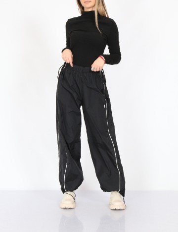 Pantaloni SHEIN, negru