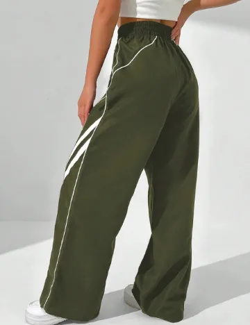 Pantaloni SHEIN, verde Verde